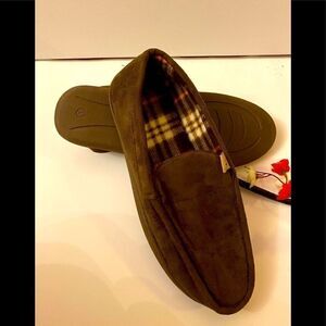 🎉Unbranded  Moccasin Slippers Brown Size: large💥